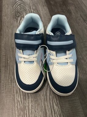 Cat & Jack Light Blue, Navy & White Kids Sneakers with Velcro